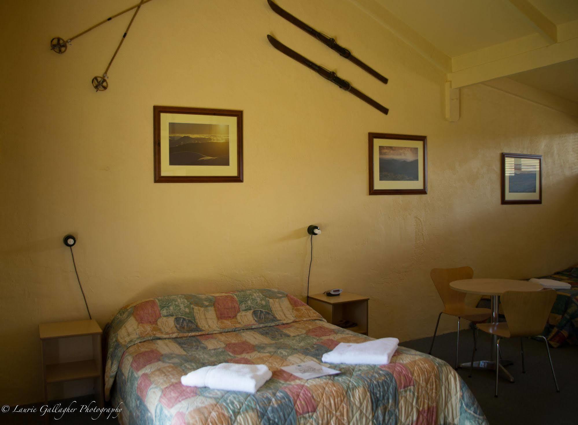Harrietville Hotel Motel Exterior foto